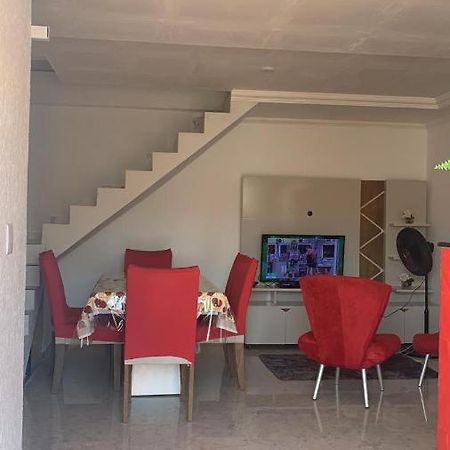 Apartamento Duplex Mobiliado Em São Pedro da Aldeia Dış mekan fotoğraf